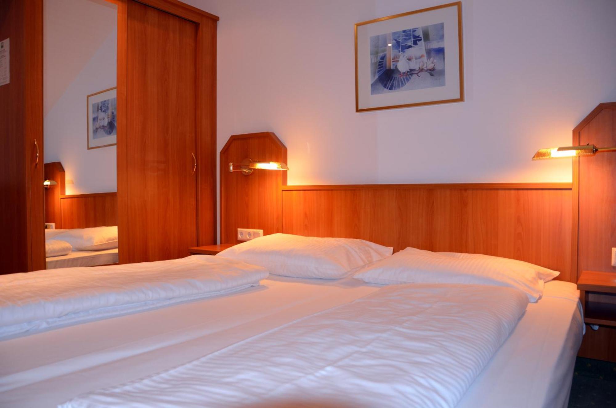 Hotel Haus Am Park 바트 홈부르크 포어 데어 회에 외부 사진