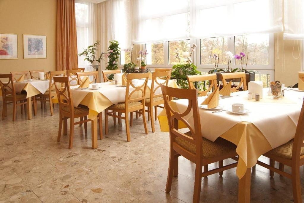 Hotel Haus Am Park 바트 홈부르크 포어 데어 회에 외부 사진