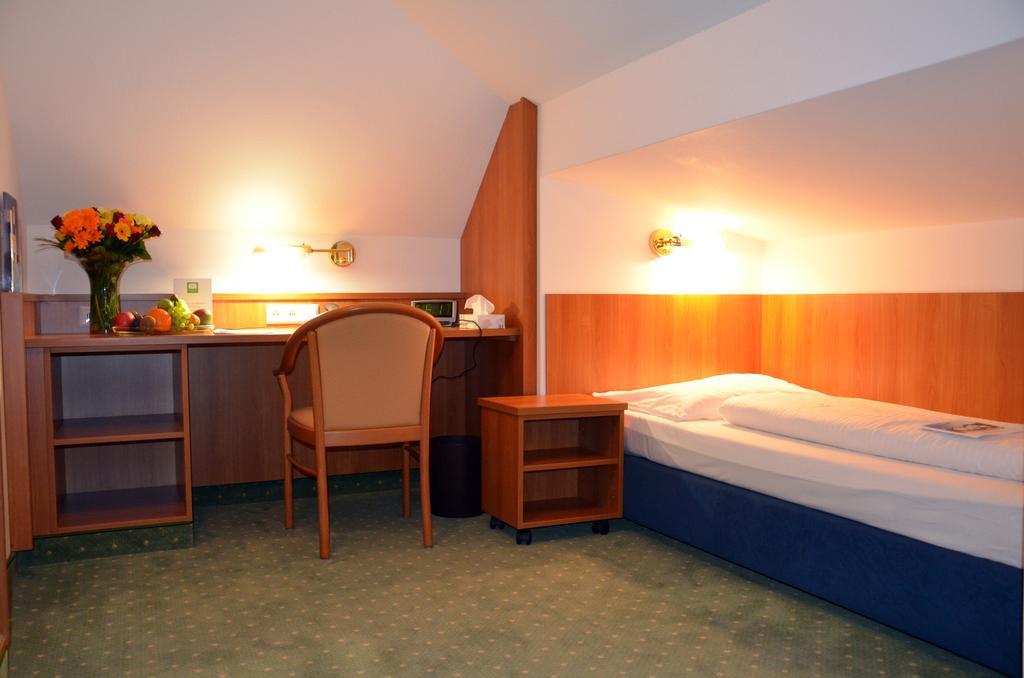 Hotel Haus Am Park 바트 홈부르크 포어 데어 회에 외부 사진