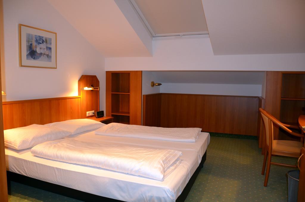Hotel Haus Am Park 바트 홈부르크 포어 데어 회에 외부 사진